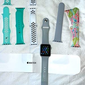 ✨SOLD✨Apple Watch Series 3 42MM